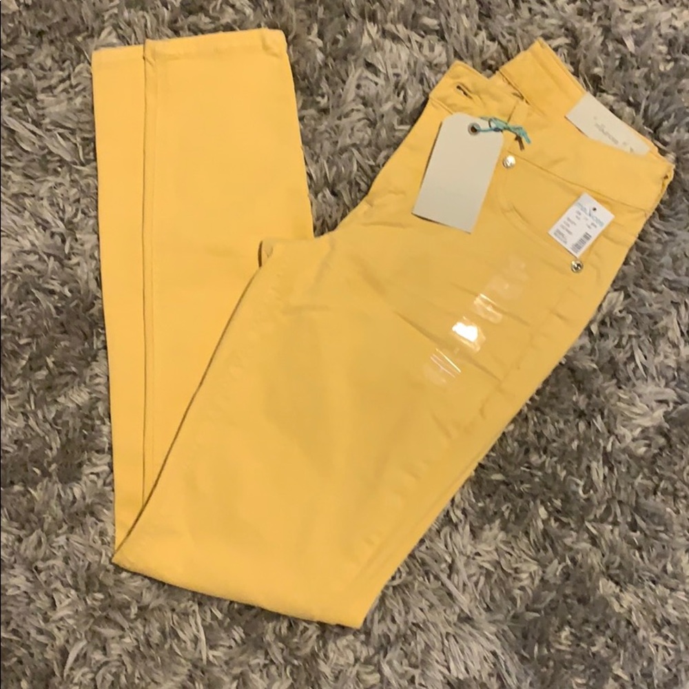 Mid Rise Jeggings
